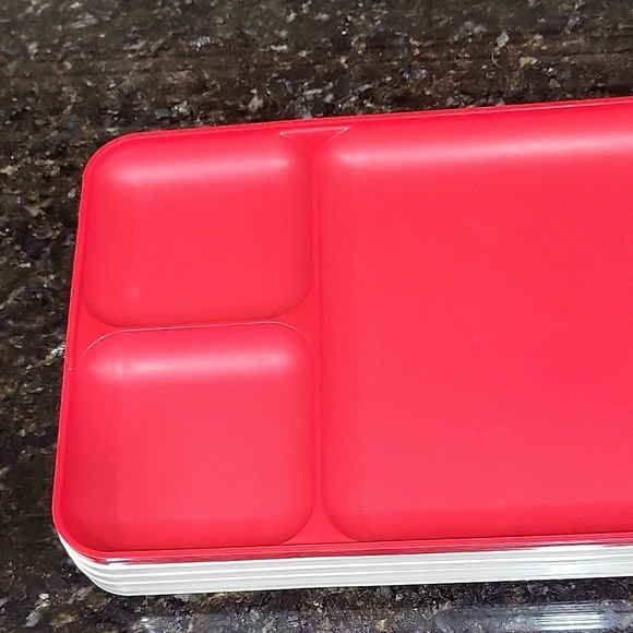 Vintage Set of 5 Tupperware Stackable White and Red Dinner Lunch Trays - Picture 5 of 8